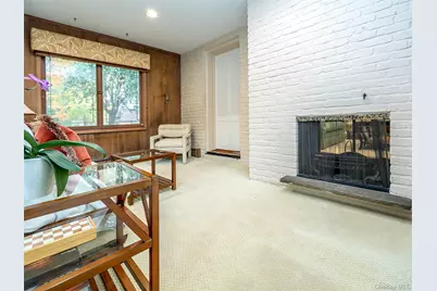 38 Wensley Drive, Great Neck, NY 11021 - Photo 9