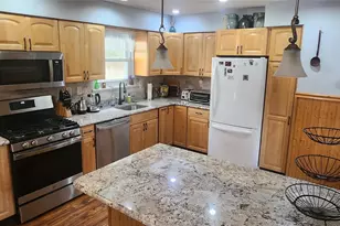 13 Baldwin Dr, Wappingers Falls, NY 12590 - Photo 9