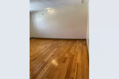 35-12 205 St #259, Bayside, NY 11361 - Photo 5