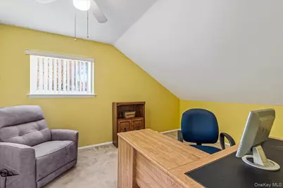 414 Lindsay Lane, Moriches, NY 11955 - Photo 19