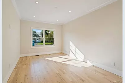 47 Netz Place, Albertson, NY 11507 - Photo 21