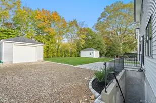 47 Netz Pl, Albertson, NY 11507 - Photo 37