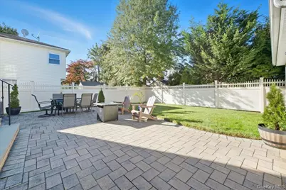 1615 Belmont Avenue, New Hyde Park, NY 11040 - Photo 43