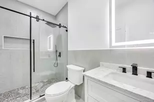 14 Bark Ln, Levittown, NY 11756 - Photo 19