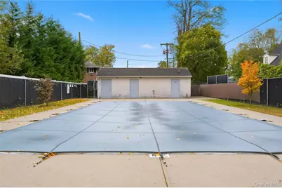 131 Edmunton Drive #G14, North Babylon, NY 11703 - Photo 23