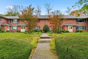 131 Edmunton Dr, North Babylon, NY 11703 - Photo 3