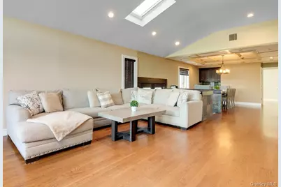 135 Ocean Avenue, Massapequa, NY 11758 - Photo 5