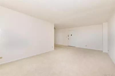 4140 Union Street #17H, Flushing, NY 11355 - Photo 5