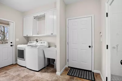 105 Hardscrabble Lake Drive, Chappaqua, NY 10514 - Photo 13