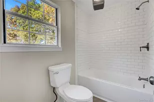 20 Gabon Ln, Coram, NY 11727 - Photo 25