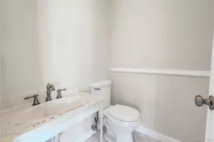 20 Gabon Ln, Coram, NY 11727 - Photo 13