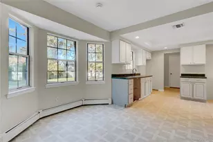 20 Gabon Ln, Coram, NY 11727 - Photo 9