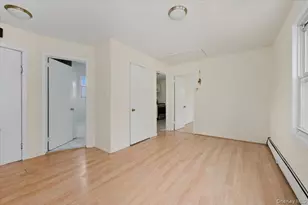 924 Hollywood Ave, Bronx, NY 10465 - Photo 11