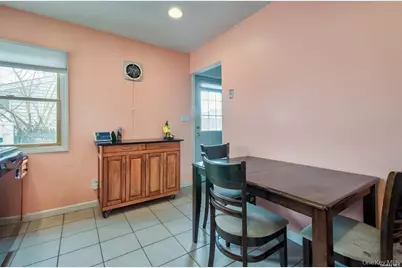 15 Janet Drive, Plainview, NY 11803 - Photo 7