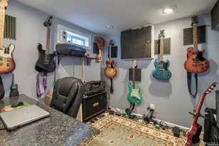 15 Janet Dr, Plainview, NY 11803 - Photo 19