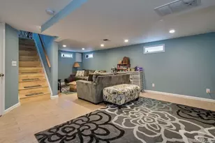 15 Janet Dr, Plainview, NY 11803 - Photo 11