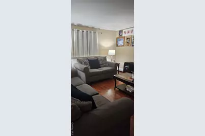 304 Parkwood Street, Ronkonkoma, NY 11779 - Photo 9