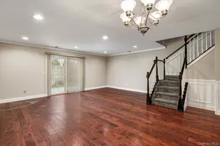 28 Stratford Circle, Farmingdale, NY 11735 - Photo 13