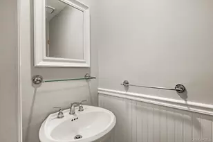 28 Stratford Circle, Farmingdale, NY 11735 - Photo 17