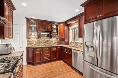 31 Louisa Court, Northport, NY 11768 - Photo 5