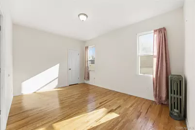 820 Penfield Street, Bronx, NY 10470 - Photo 13