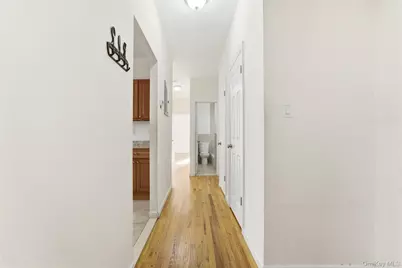 820 Penfield Street, Bronx, NY 10470 - Photo 7