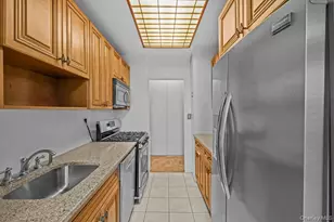 2400 Johnson Ave, Bronx, NY 10463 - Photo 11