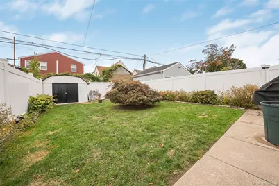 11640 221st Street, Cambria Heights, NY 11411 - Photo 15