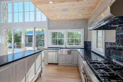 141A N Ferry Road, Shelter Island, NY 11964 - Photo 19