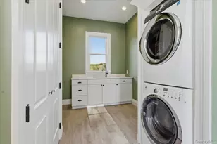 43 Soundview Dr, Huntington, NY 11743 - Photo 25