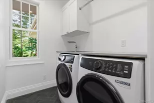 43 Soundview Dr, Huntington, NY 11743 - Photo 35