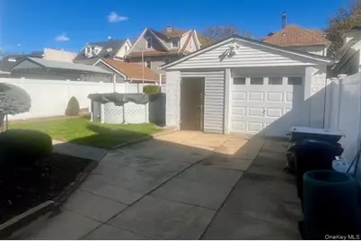 10723 96th Street, Ozone Park, NY 11417 - Photo 31