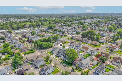 108 Bismark Avenue, Valley Stream, NY 11581 - Photo 7
