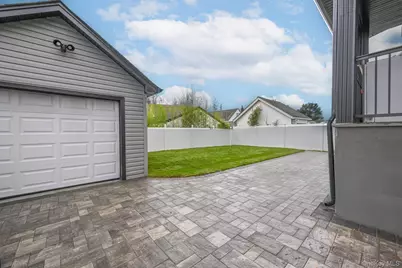 108 Bismark Avenue, Valley Stream, NY 11581 - Photo 3
