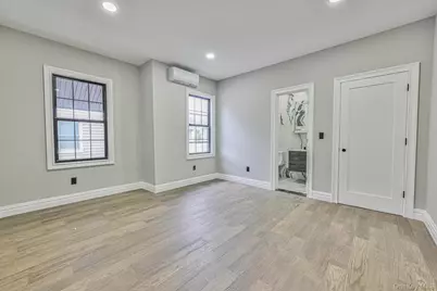 108 Bismark Avenue, Valley Stream, NY 11581 - Photo 19