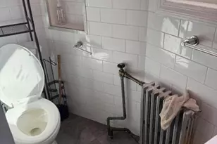 679 E 241st St, Bronx, NY 10470 - Photo 25