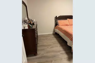 679 E 241st Street, Bronx, NY 10470 - Photo 11