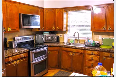 1023 Schuman Place, Baldwin, NY 11510 - Photo 5