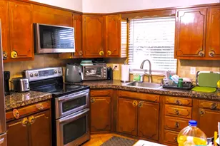 1023 Schuman Pl, Baldwin, NY 11510 - Photo 5