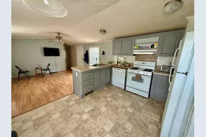 568 Gulliver Terrace, Walden, NY 12586 - Photo 5