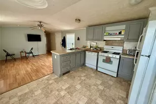 568 Gulliver Terrace, Walden, NY 12586 - Photo 5