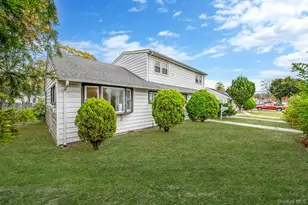 38 Somerset Road E, Amityville, NY 11701 - Photo 3