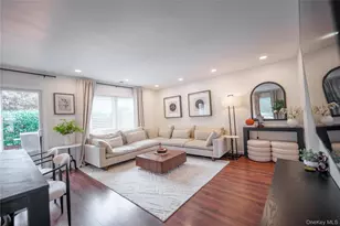 100 Baker Ct, Island Park, NY 11558 - Photo 7