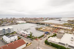 100 Baker Ct, Island Park, NY 11558 - Photo 31