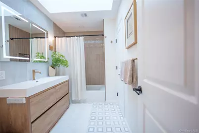 100 Baker Court #15, Island Park, NY 11558 - Photo 19