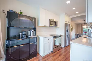 100 Baker Ct, Island Park, NY 11558 - Photo 11