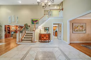 43 Cabriolet Ln, Melville, NY 11747 - Photo 5