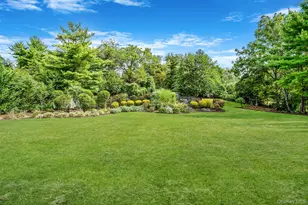 43 Cabriolet Ln, Melville, NY 11747 - Photo 43