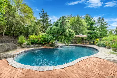 43 Cabriolet Lane, Melville, NY 11747 - Photo 45