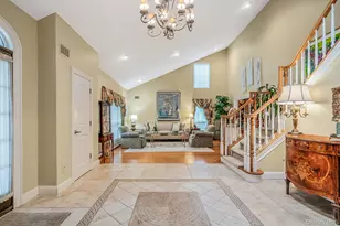 43 Cabriolet Ln, Melville, NY 11747 - Photo 7